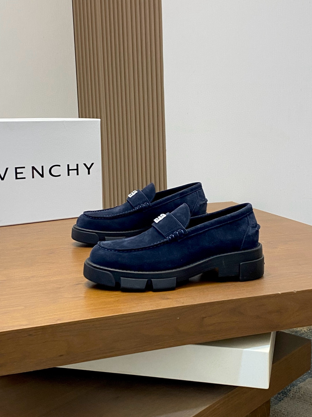 지방시 Givenchy Show 스니커즈