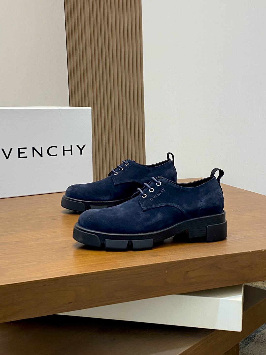 지방시 Givenchy Show 스니커즈