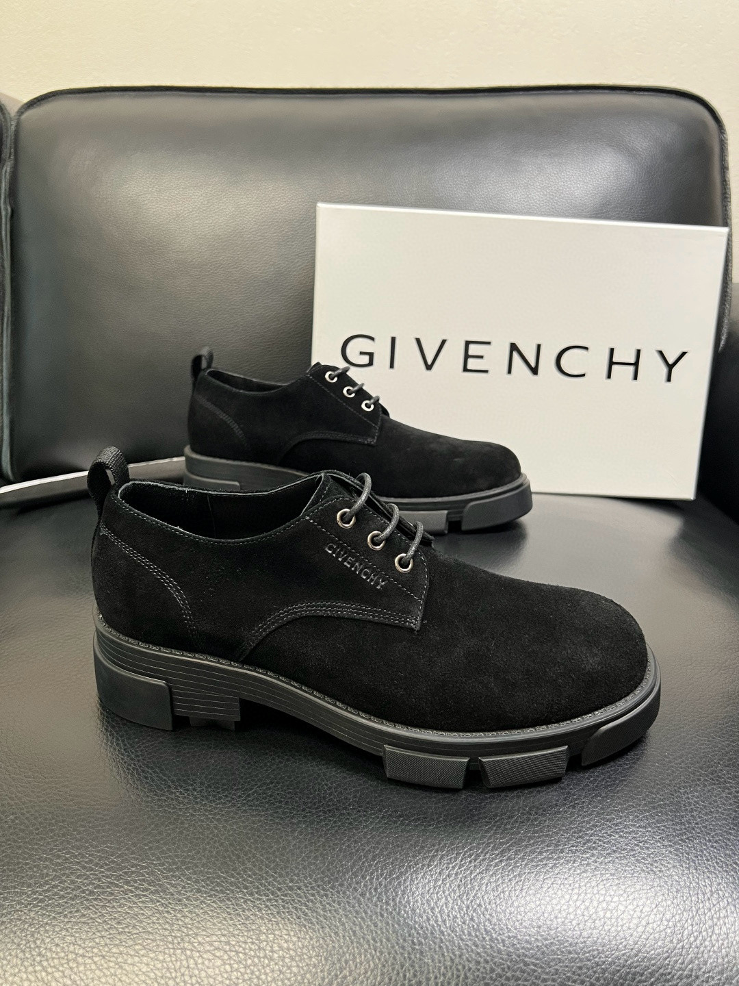 지방시 Givenchy 로퍼 슈즈