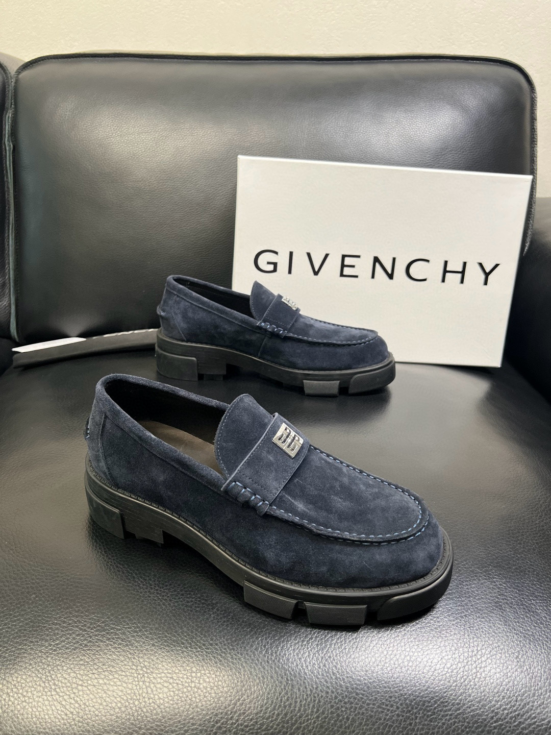 지방시 Givenchy 로퍼 슈즈