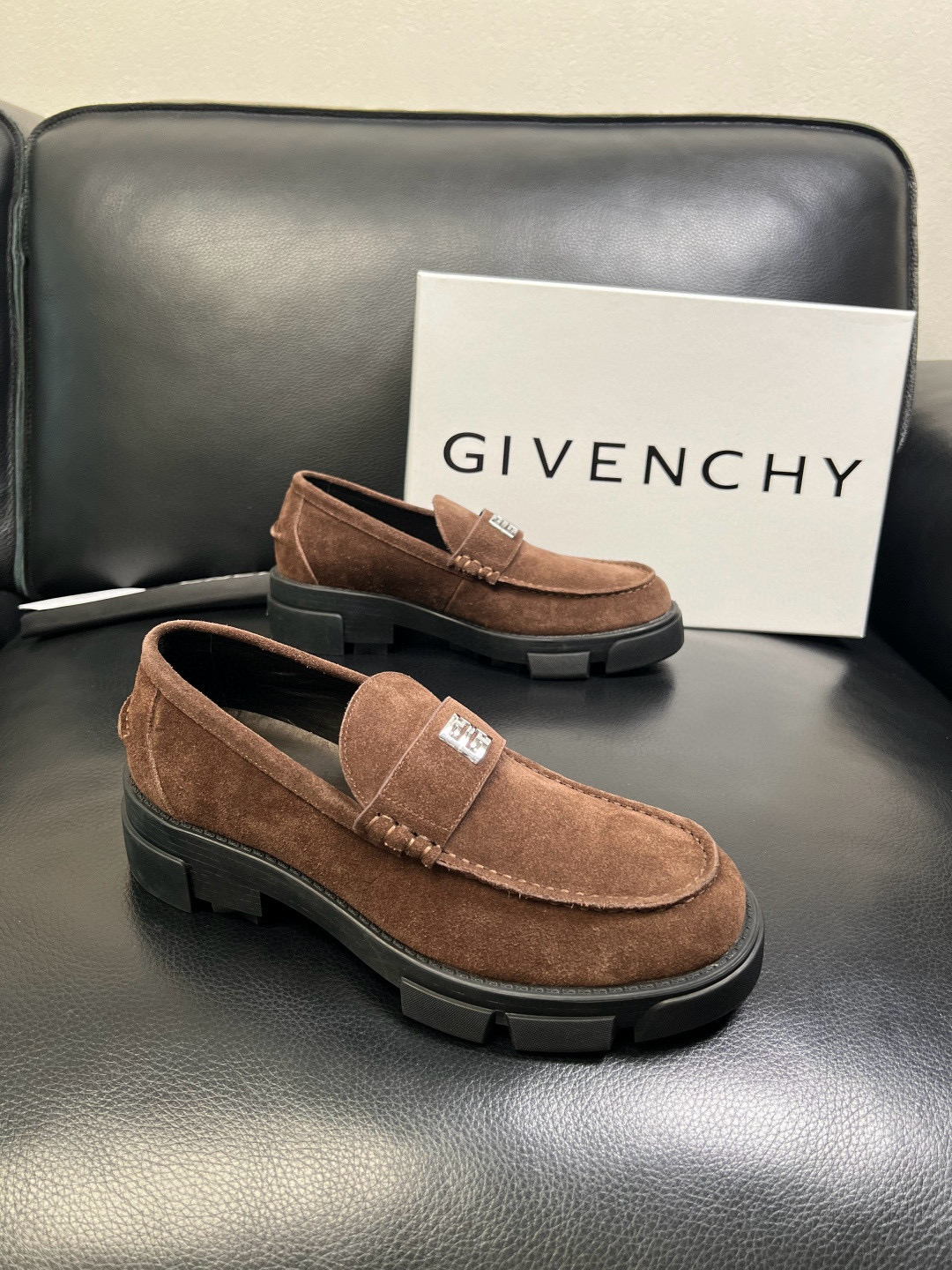 지방시 Givenchy 로퍼 슈즈