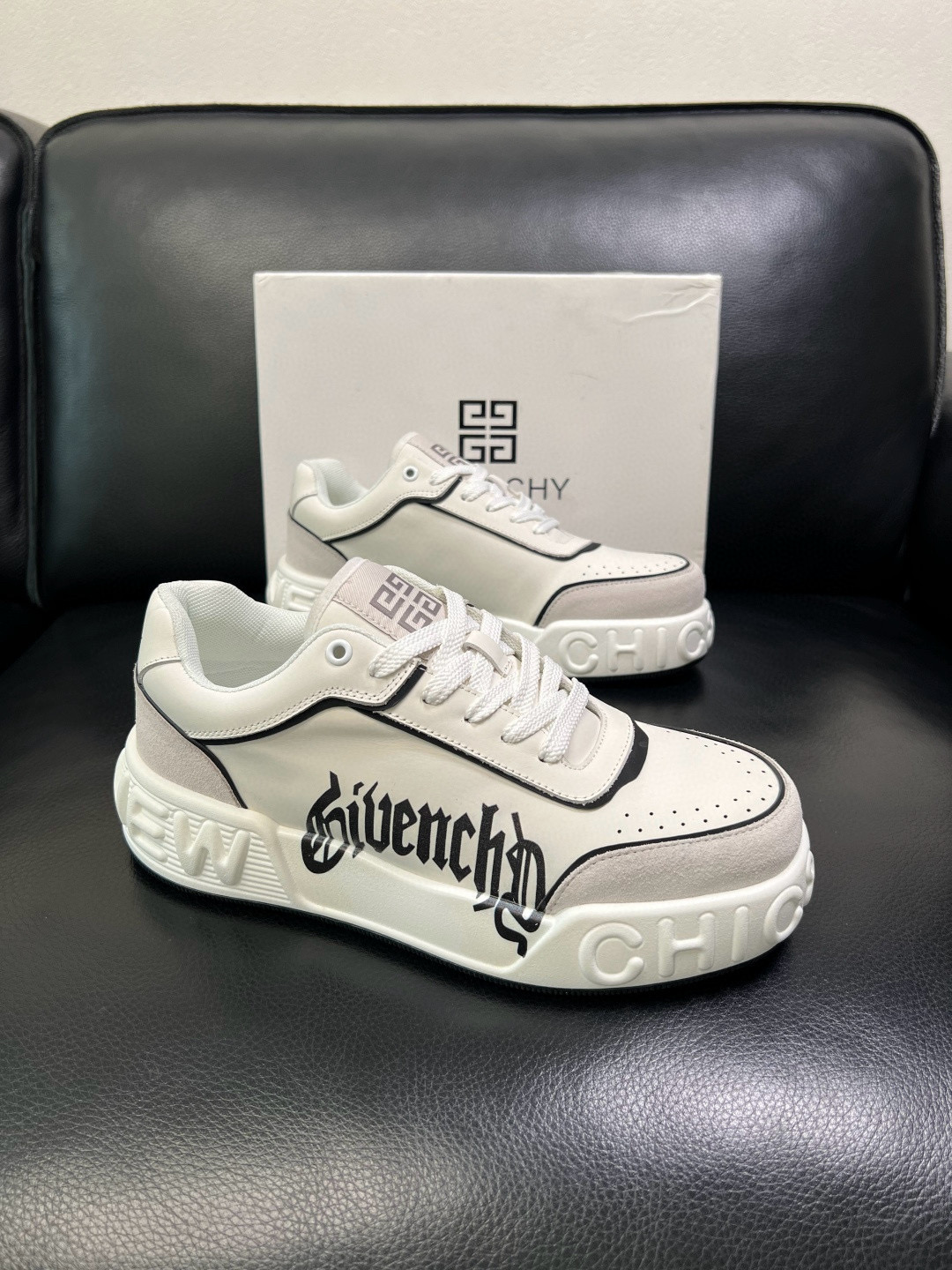 지방시 Givenchy 스니커즈