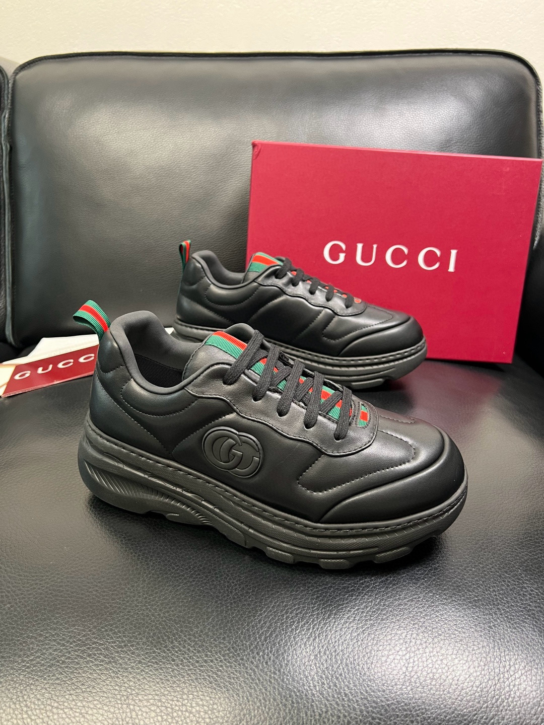 구찌 Gucci 스니커즈 Black