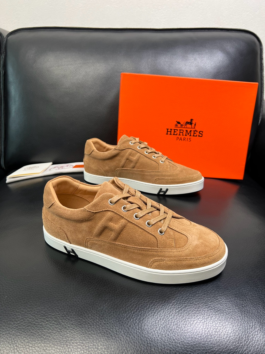 에르메스 Hermes 스니커즈