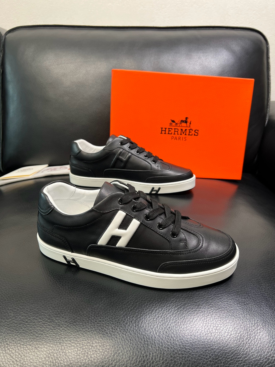 에르메스 Hermes 스니커즈