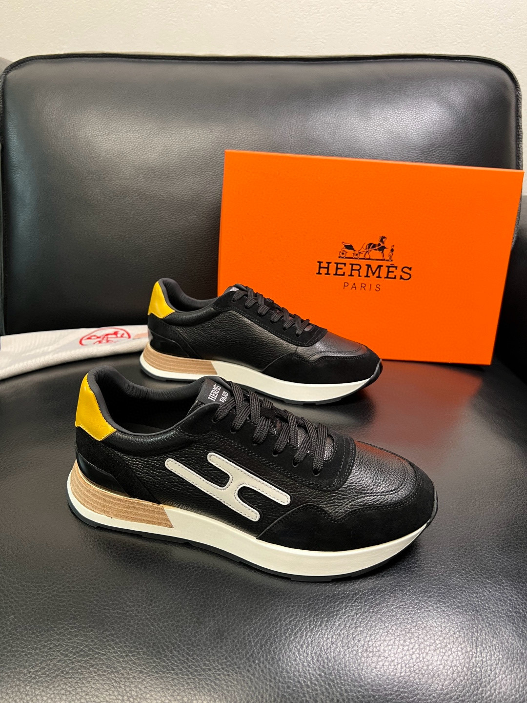 에르메스 Hermes 스니커즈