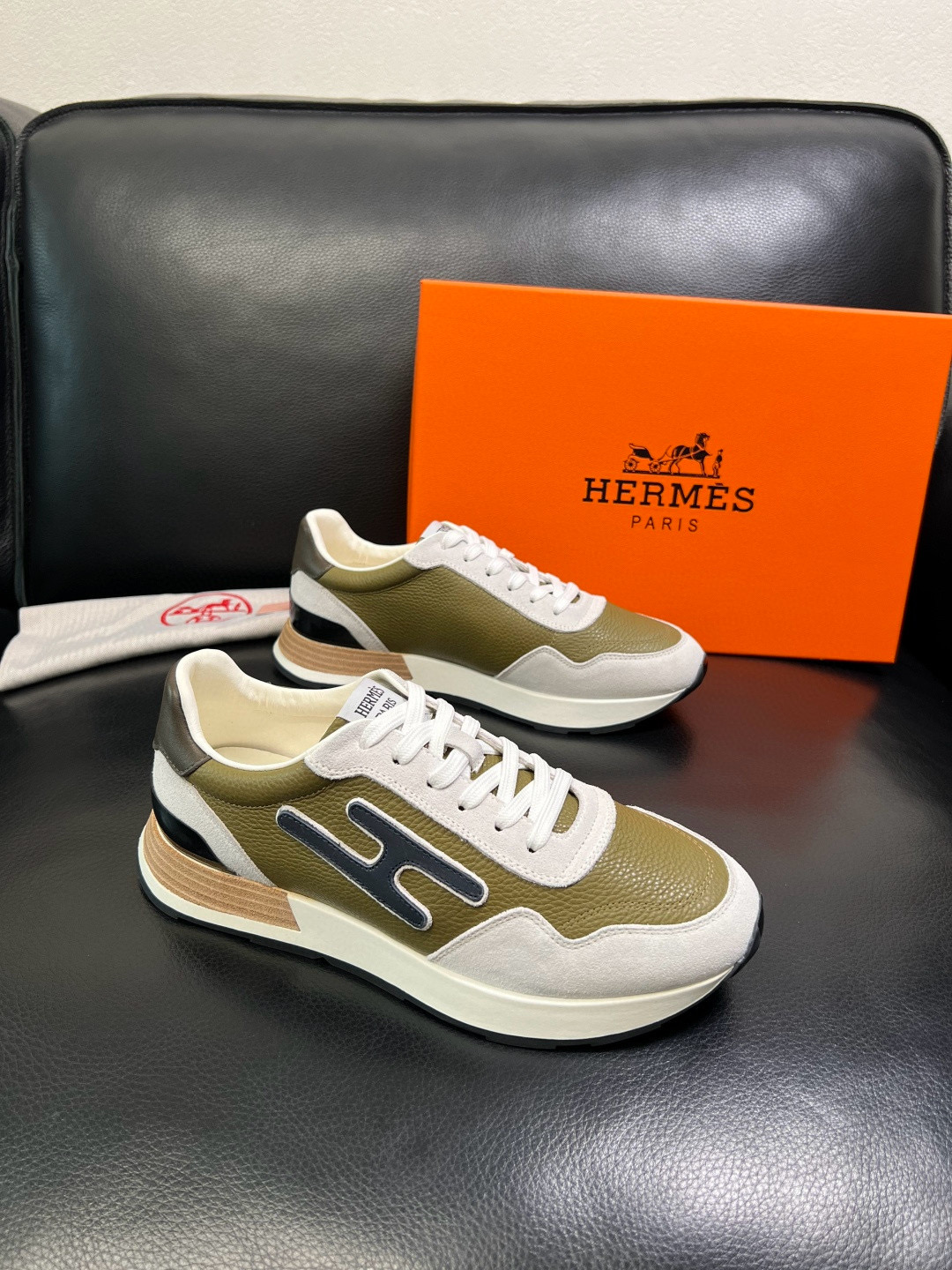 에르메스 Hermes 스니커즈