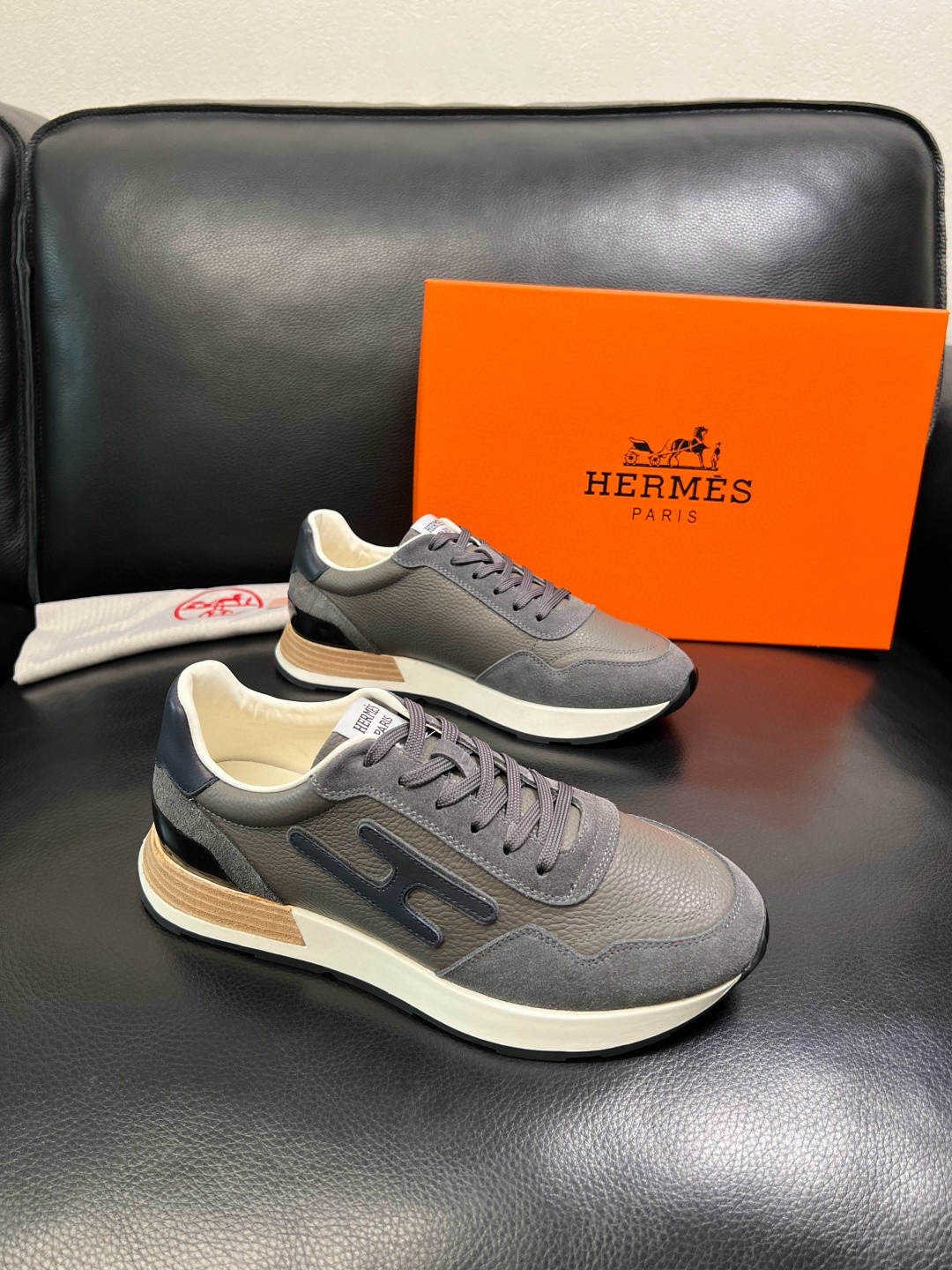 에르메스 Hermes 스니커즈