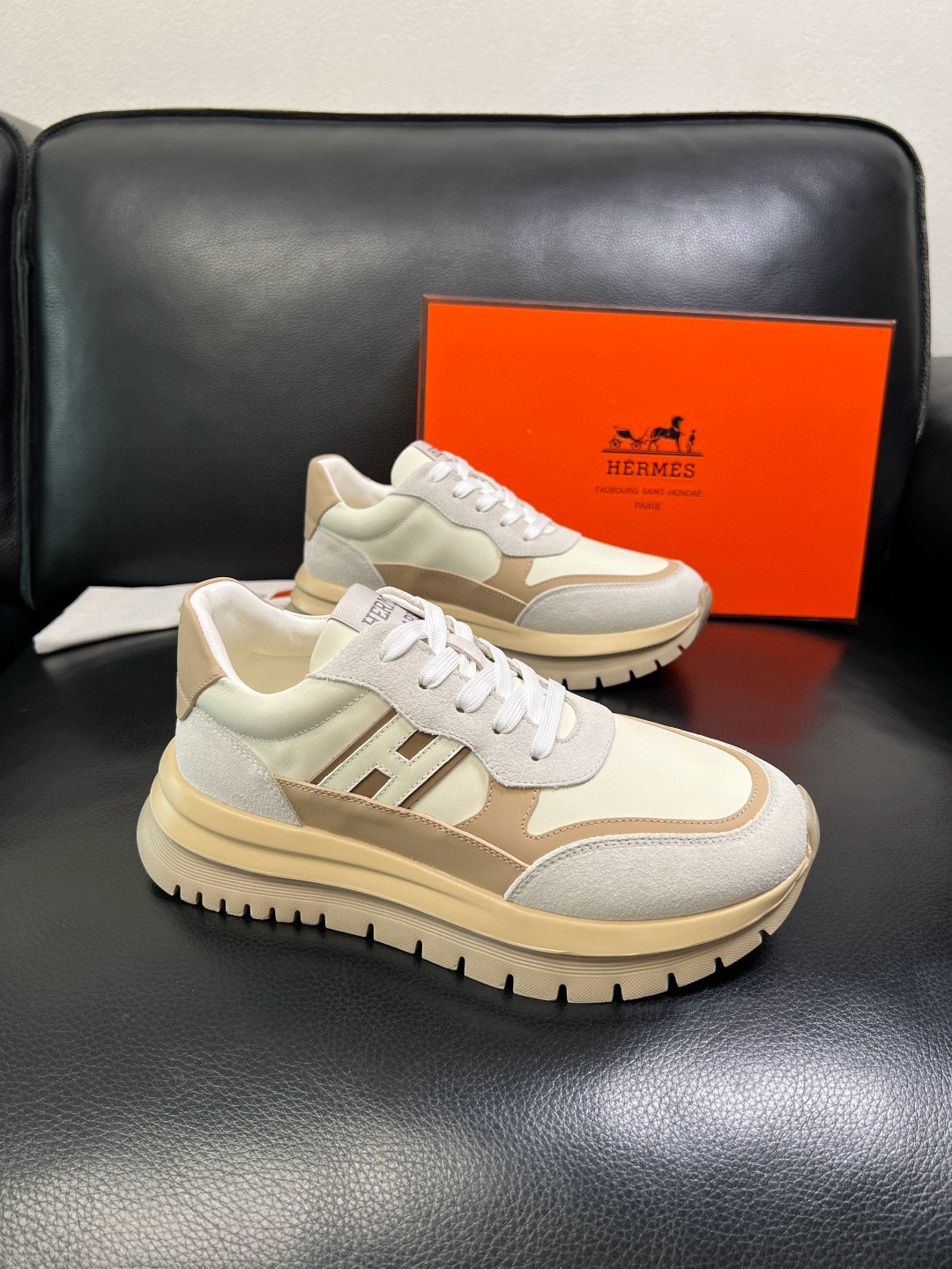 에르메스 Hermes 스니커즈