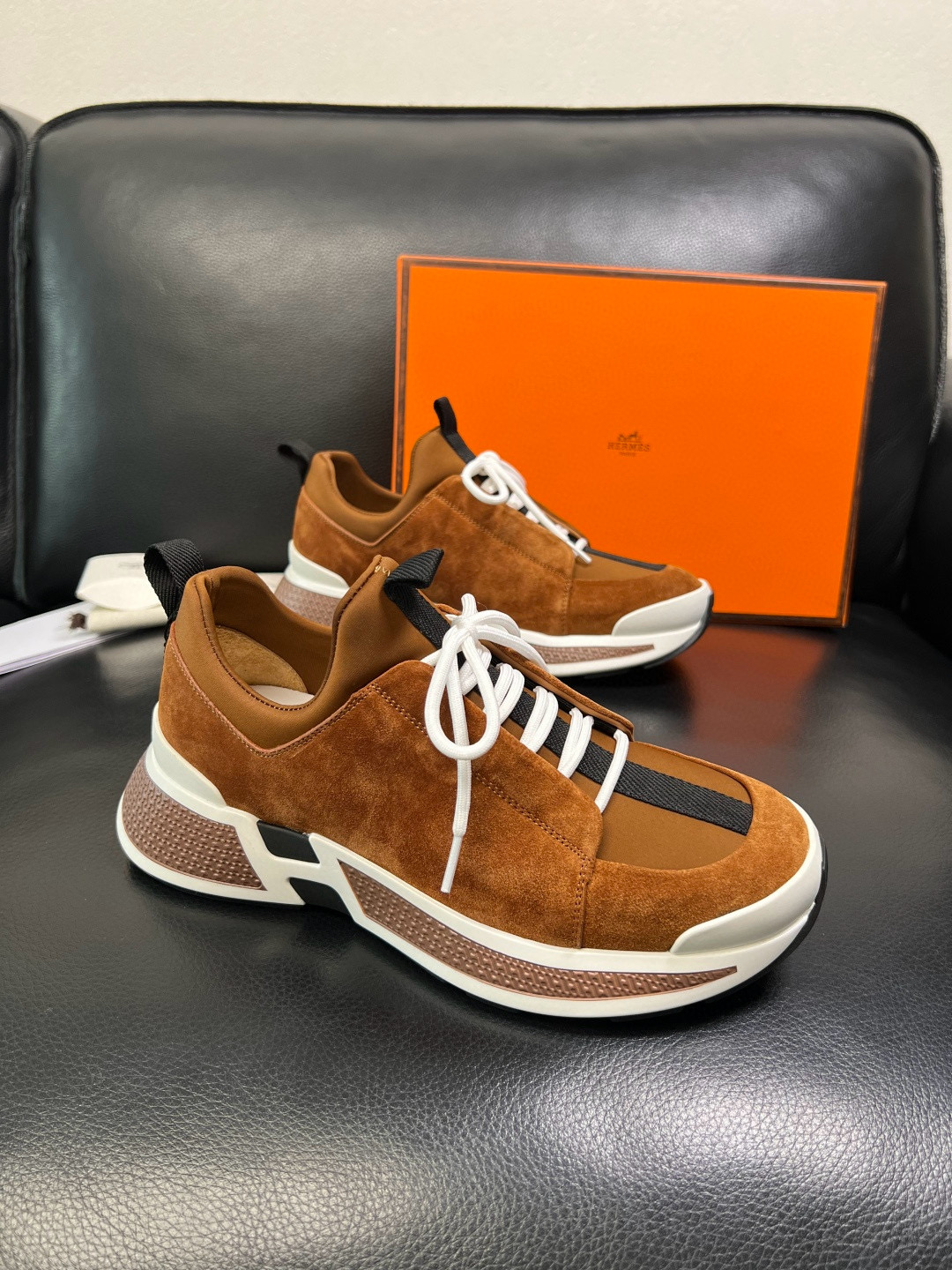 에르메스 Hermes 스니커즈