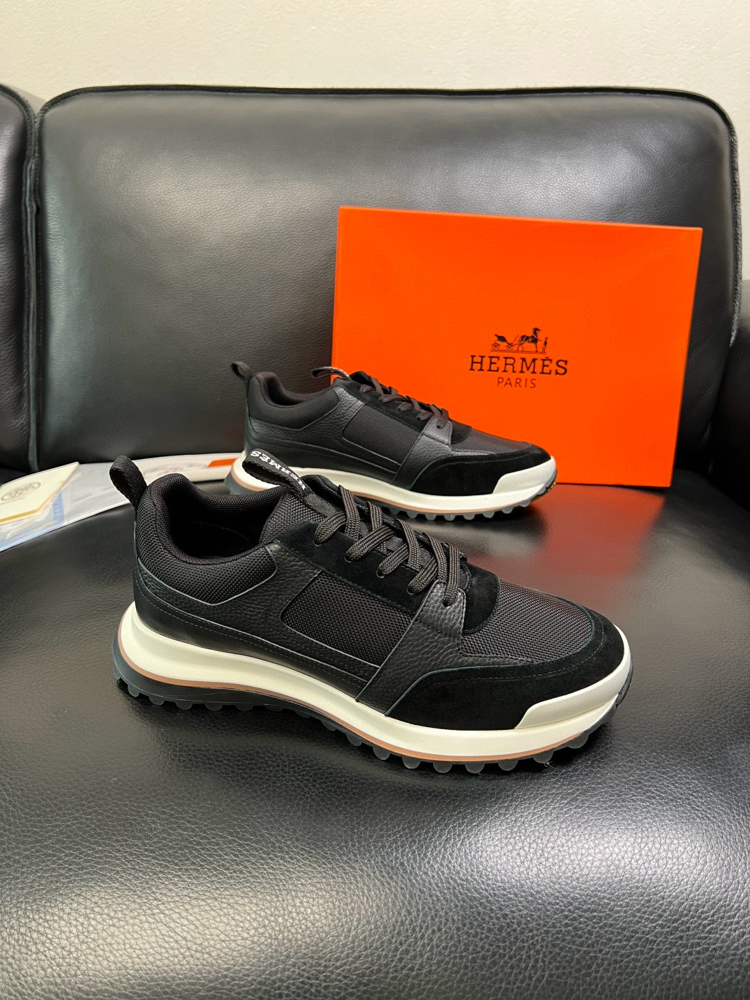 에르메스 Hermes 스니커즈