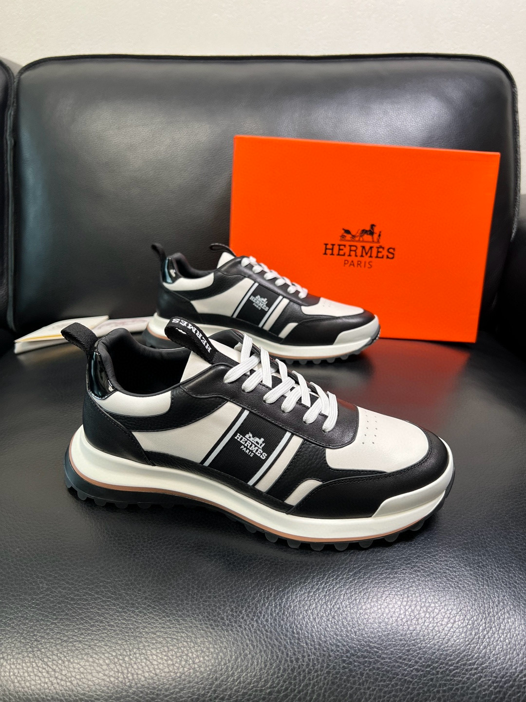 에르메스 Hermes 스니커즈