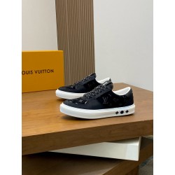 루이비통 Louis Vuitton 스니커즈