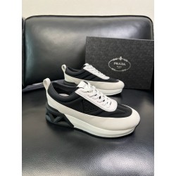 프라다 Prada 스니커즈