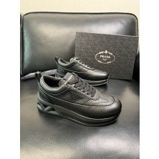 프라다 Prada 스니커즈 Black