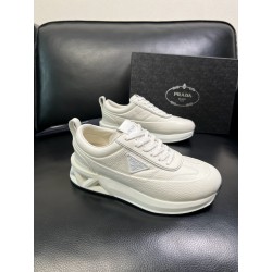 프라다 Prada 스니커즈 White