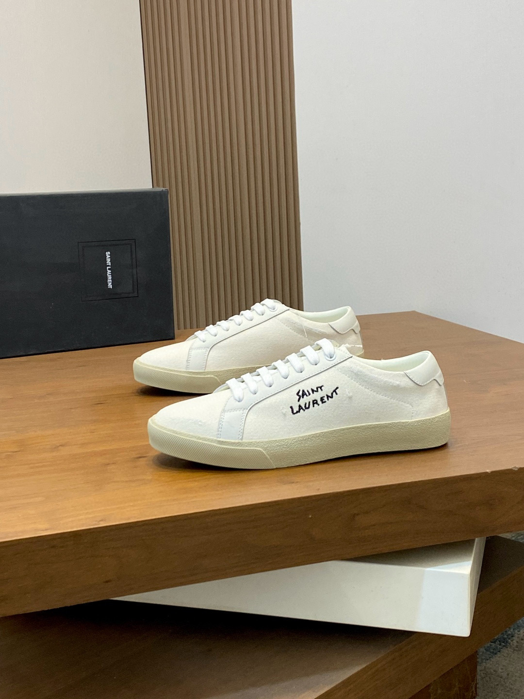 생로랑 Saint Laurent 스니커즈