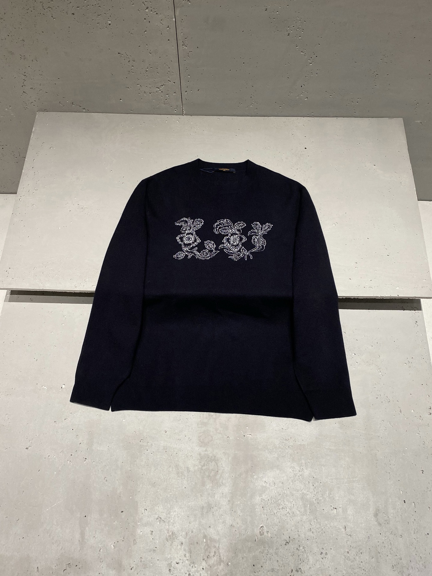 루이비통 Louis Vuitton 스웨터