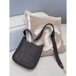에르메스 Hermes Evelyne 23cm Germany Leather 46 Ebene/silver