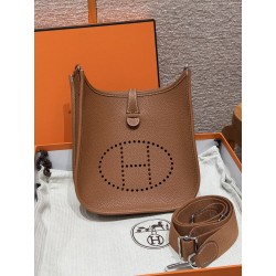 에르메스 Hermes Evelyne 23cm Clemence 37 Gold/silver