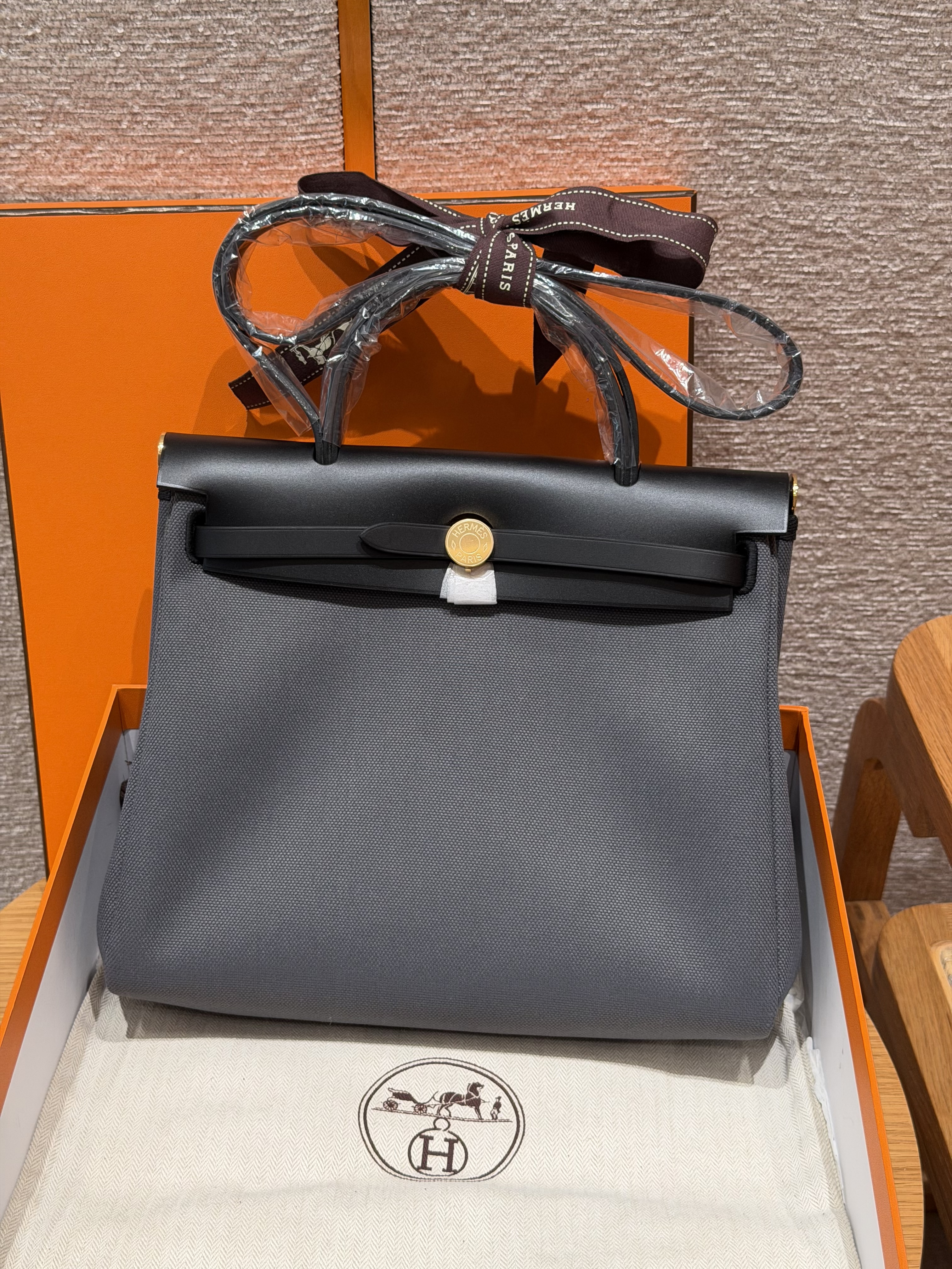 에르메스 Hermes Herbag 31cm Canvas and Cowhide 85 Ardoise and 89 Noir/gold