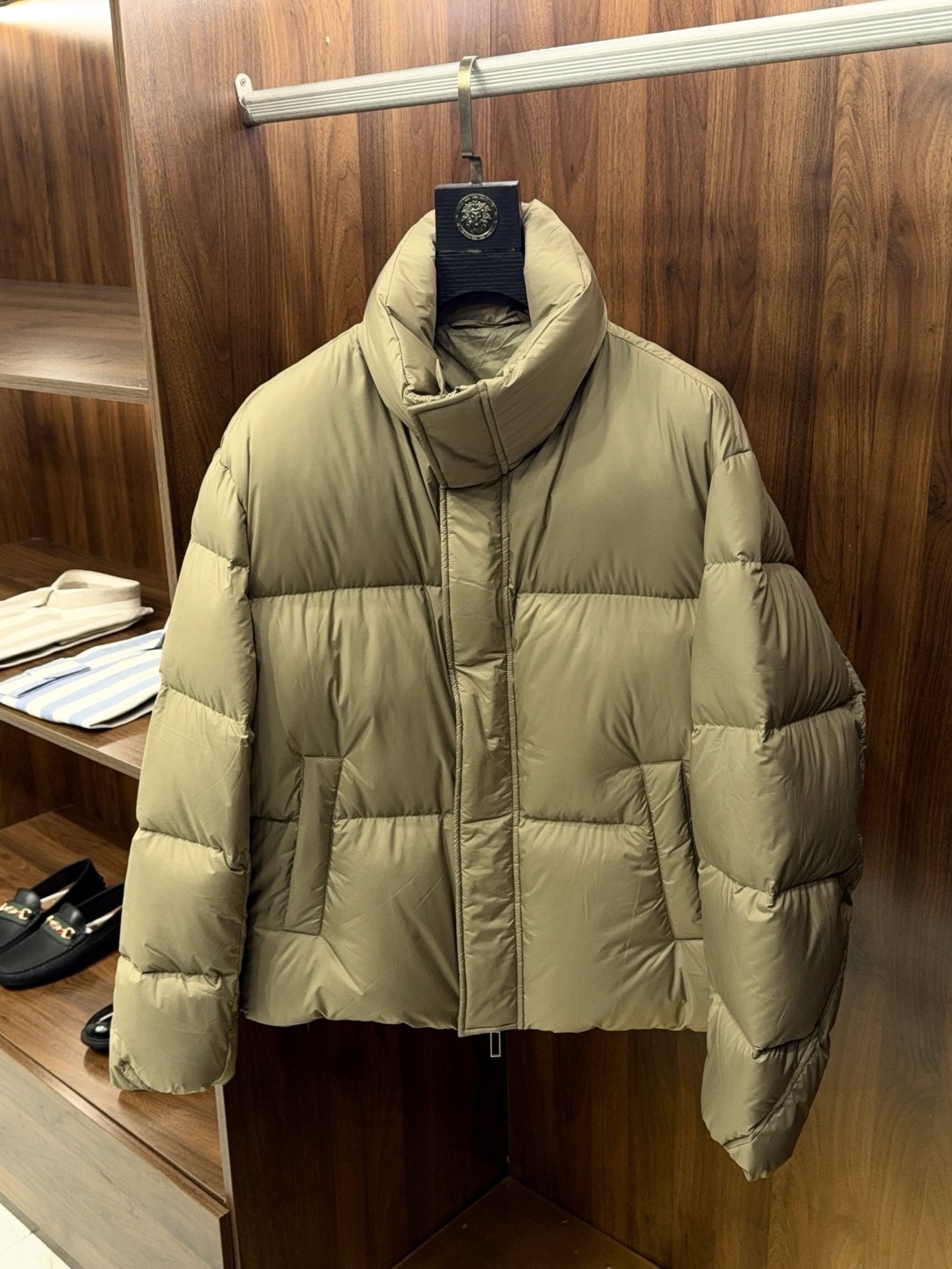 브리오니 Brioni 다운재킷