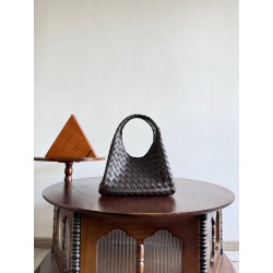 보테가베네타 Bottega Veneta 854248 Small Campana 28cm