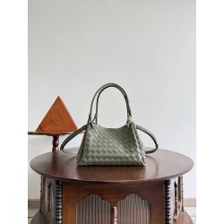 테가베네타 Bottega Veneta 835921 Parachute 29.5cm