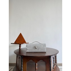 보테가 베네타 Bottega Veneta 844124 Andiamo Clutch 31cm