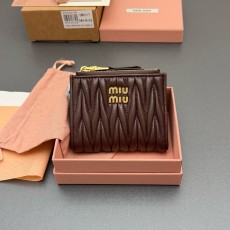미우 미우 MIU MIU 5MV017 지갑 11cm