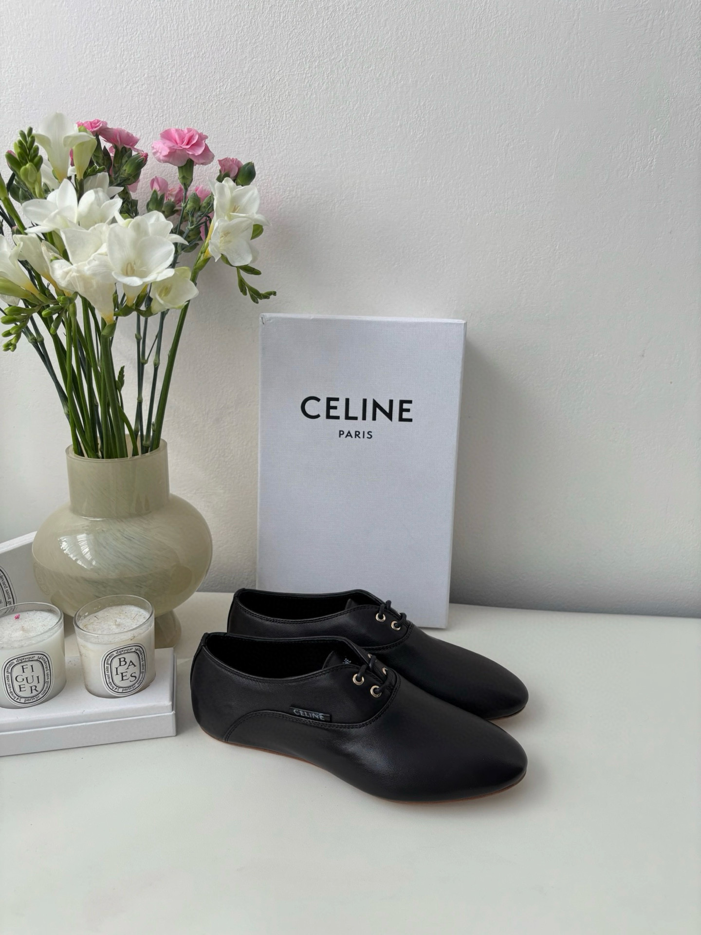 셀린느 Celine Ballet Lace Up Shoe In Lambskin Black