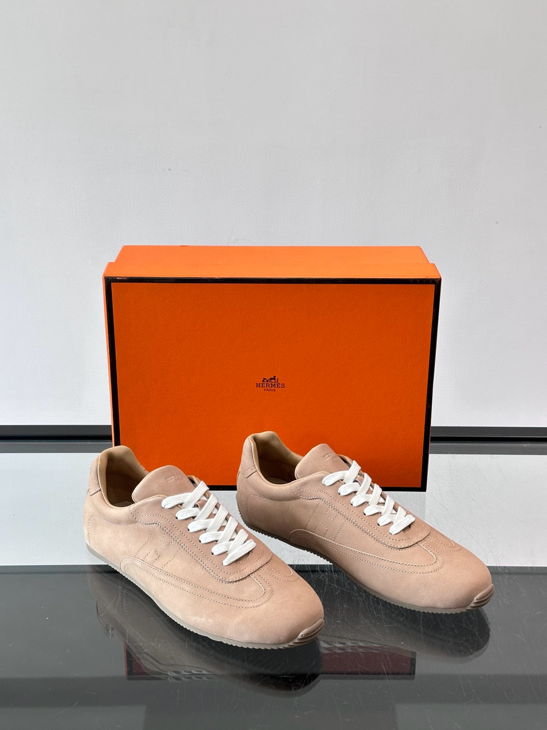 에르메스 Hermes 스니커즈