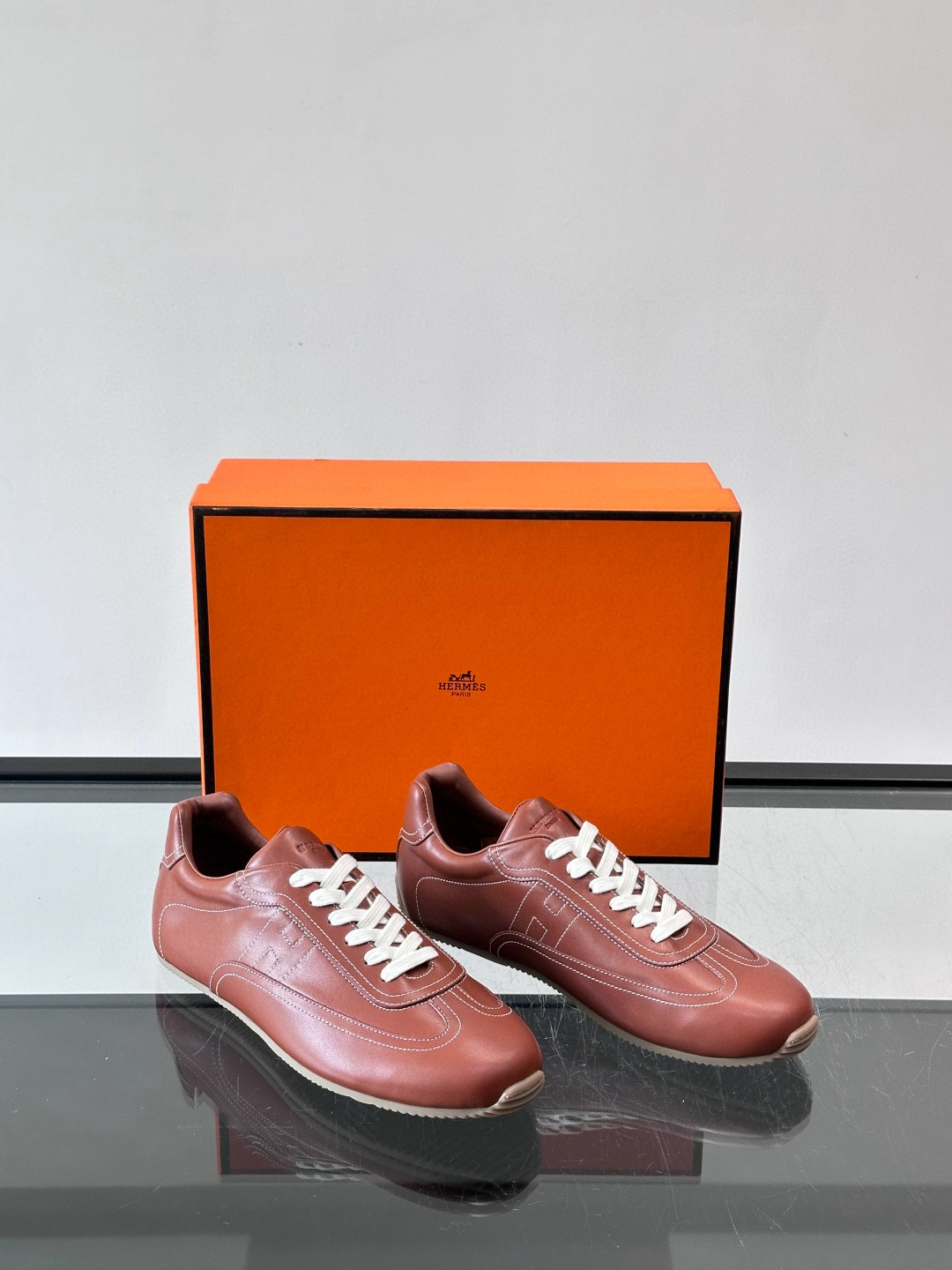 에르메스 Hermes 스니커즈