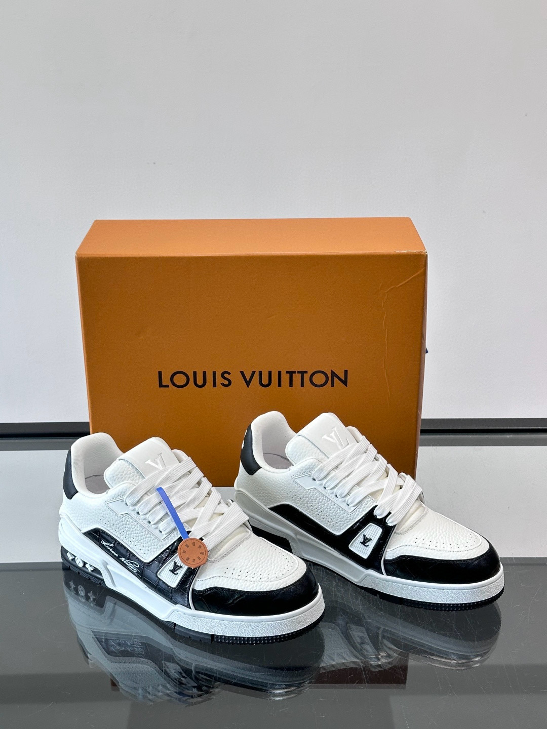 루이비통 Louis Vuitton Trainer 스니커즈