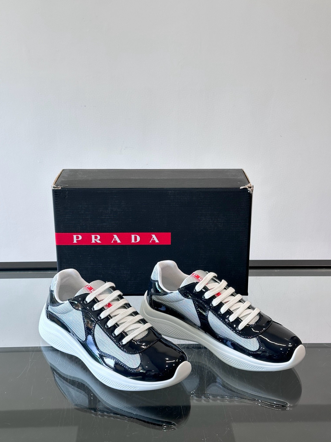 프라다 Prada 스니커즈