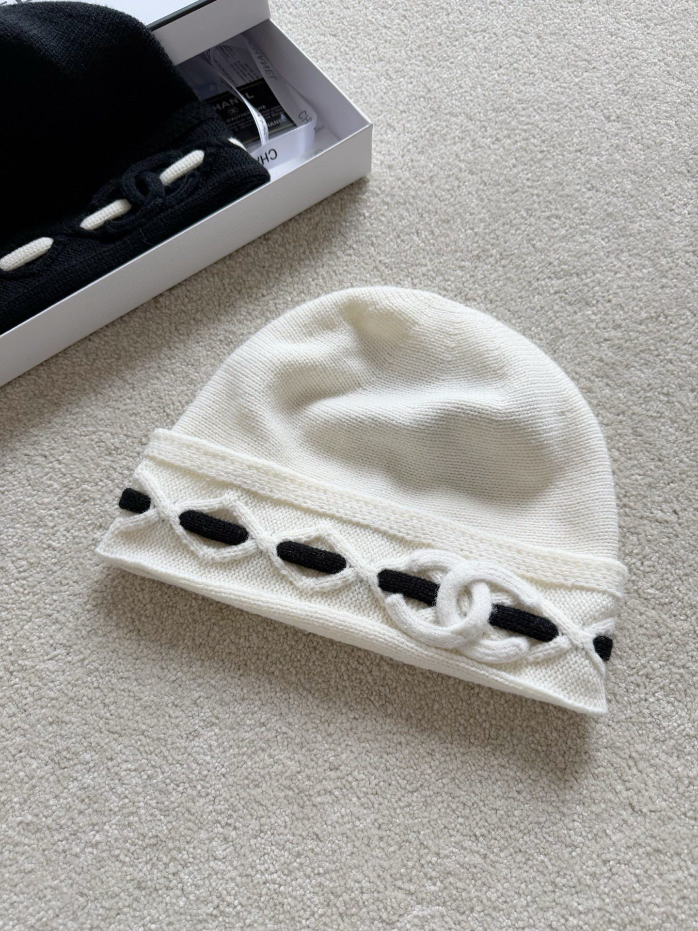 샤넬 CHANEL 모자 White
