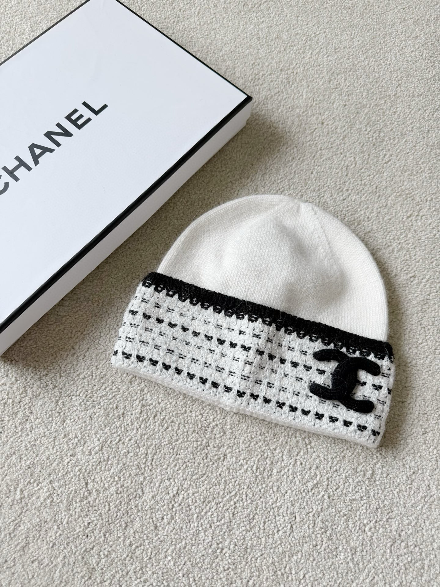 샤넬 CHANEL 모자 White&Black