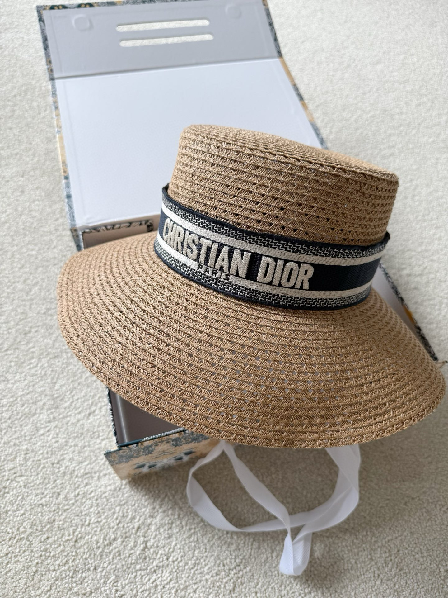 디올 Dior 버킷햇