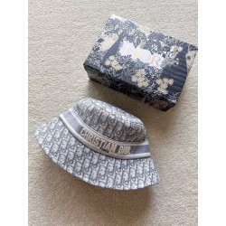 디올 Dior 버킷햇