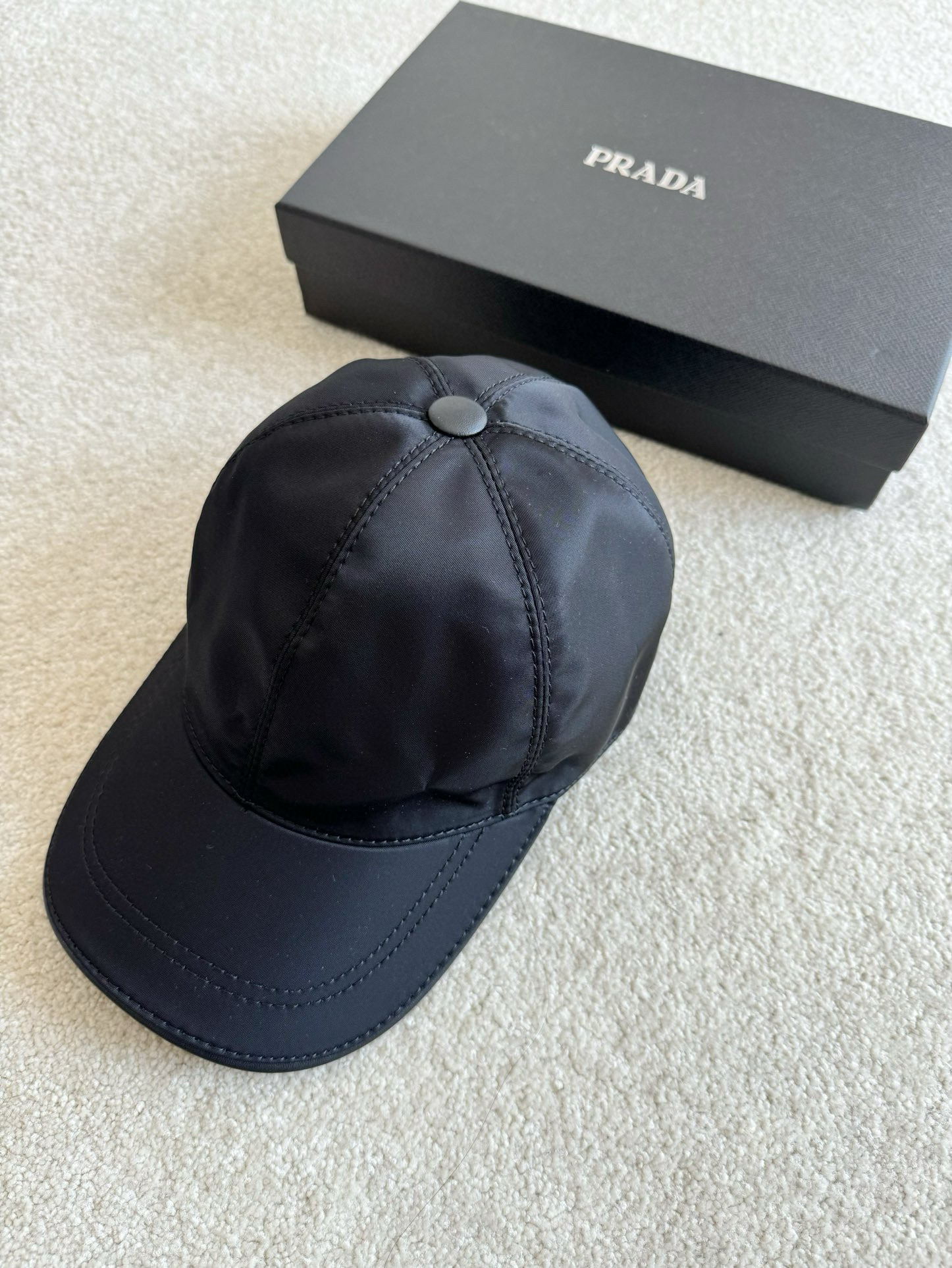 프라다 Prada 베이스볼캡 Black