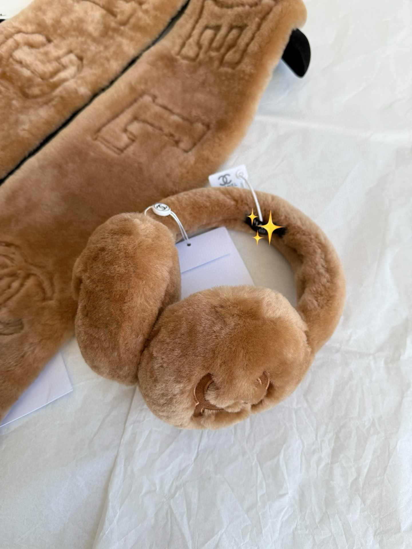 샤넬 CHANEL 귀마개 Coffee