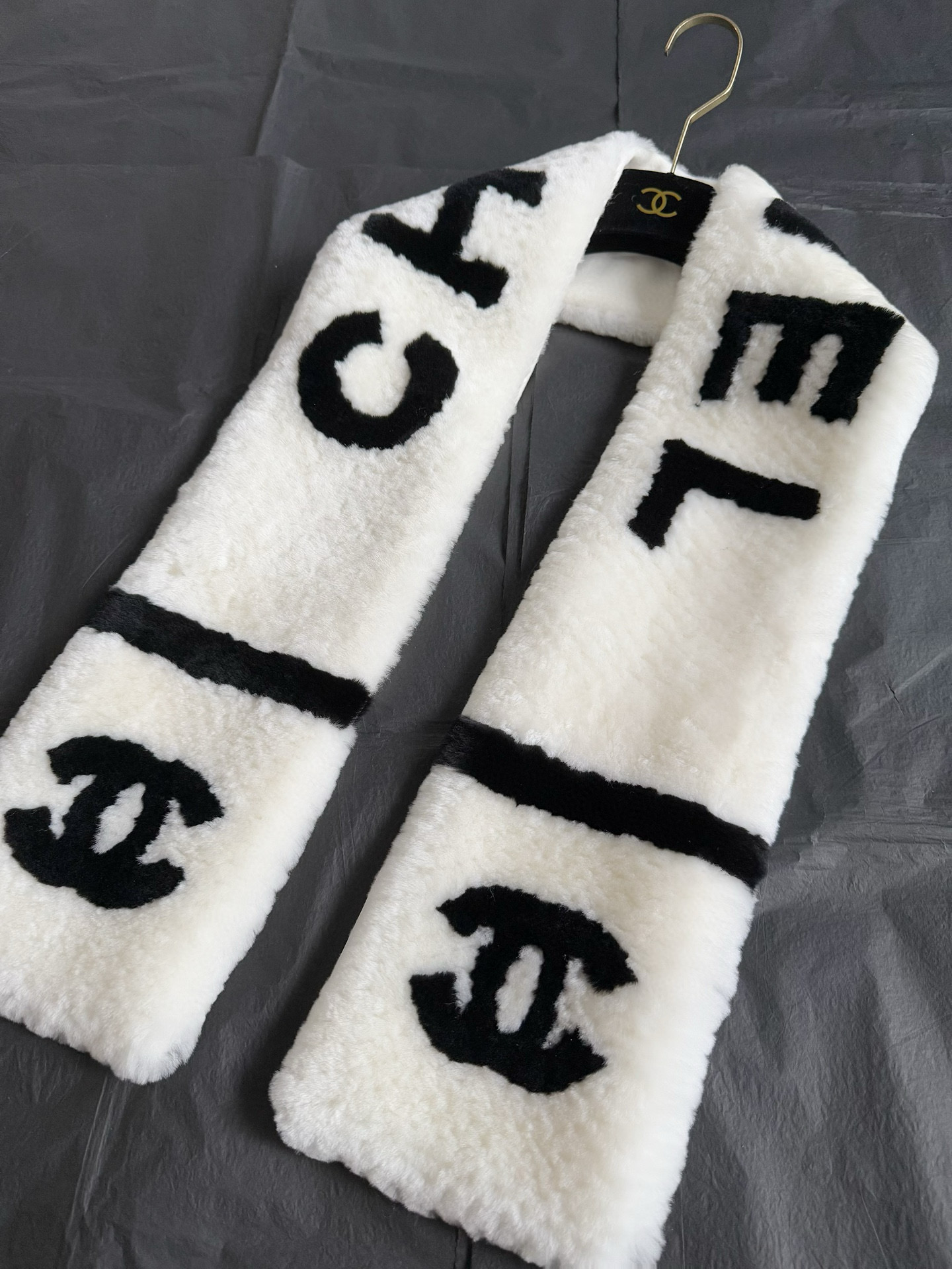 샤넬 CHANEL 머플러 White