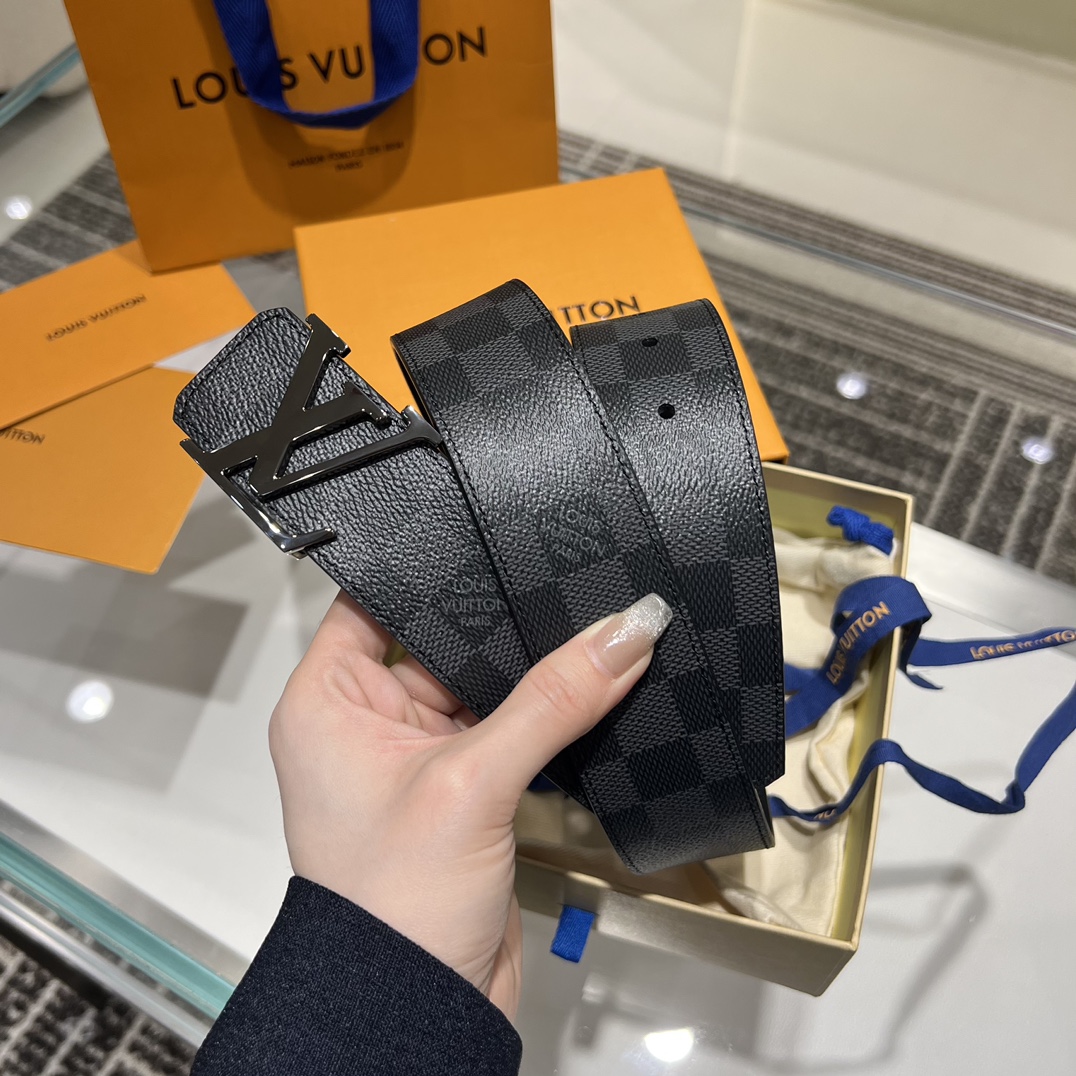 루이비통 Louis Vuitton 벨트 40mm