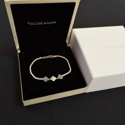 반클리프 Van Cleef&Arpels 팔찌