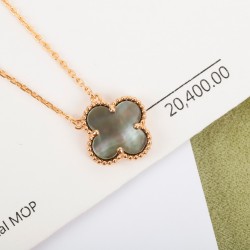 반클리프 Van Cleef & Arpels 목걸이