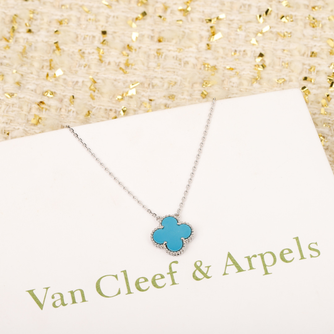 반클리프 Van Cleef & Arpels 목걸이
