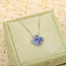 반클리프 Van Cleef & Arpels 목걸이