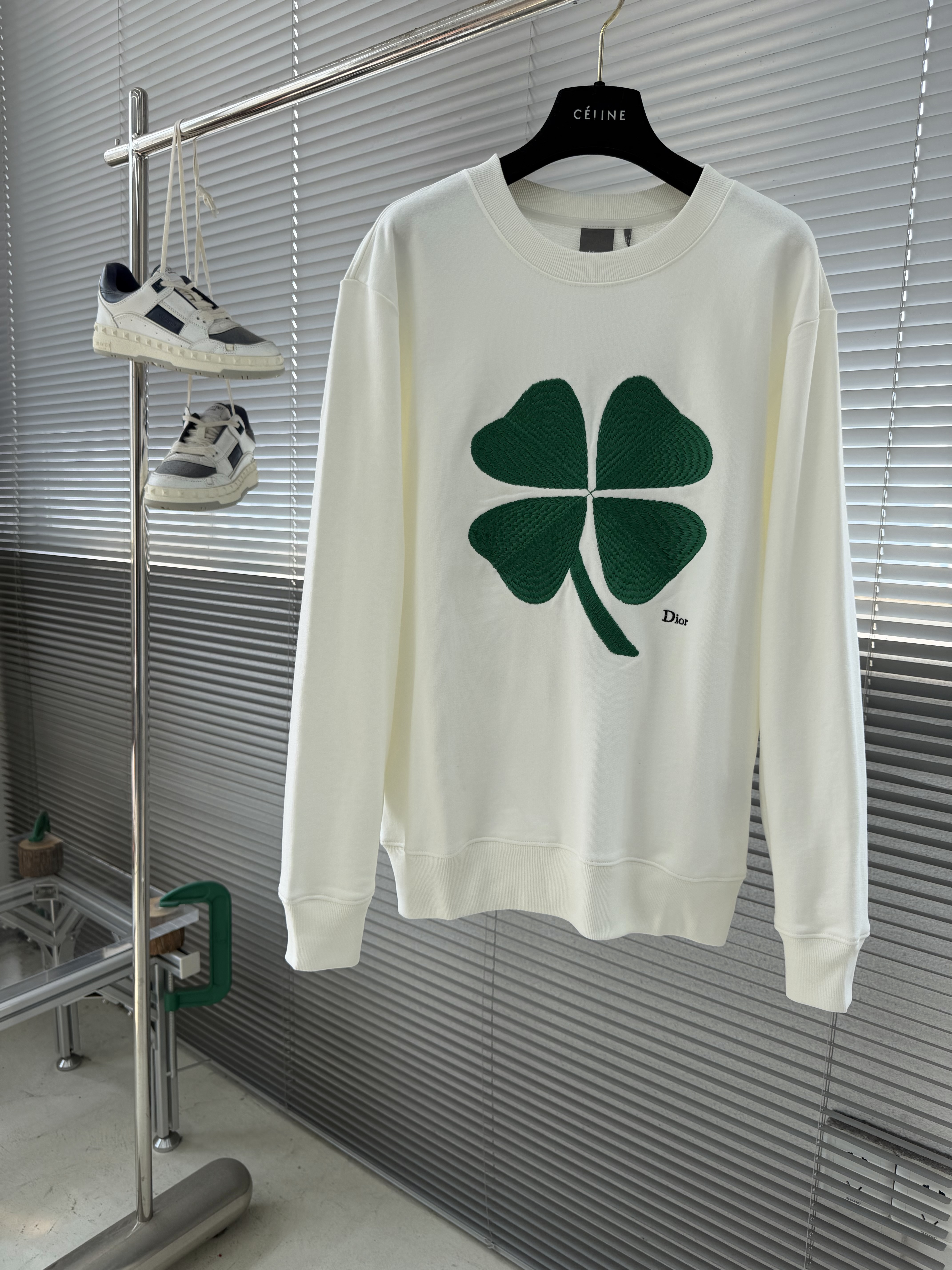 디올 Dior 맨투맨