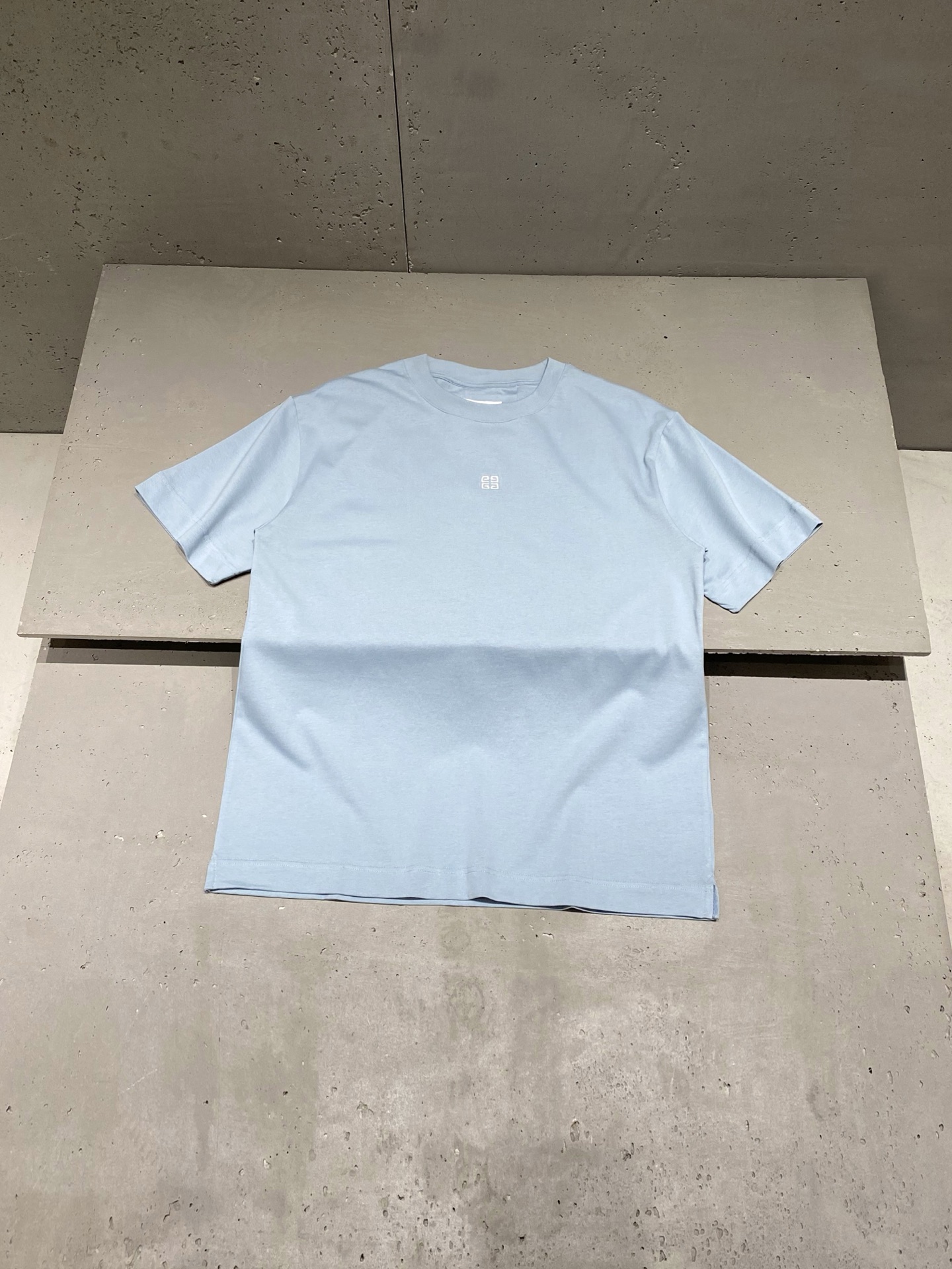 지방시 Givenchy 반팔 티셔츠