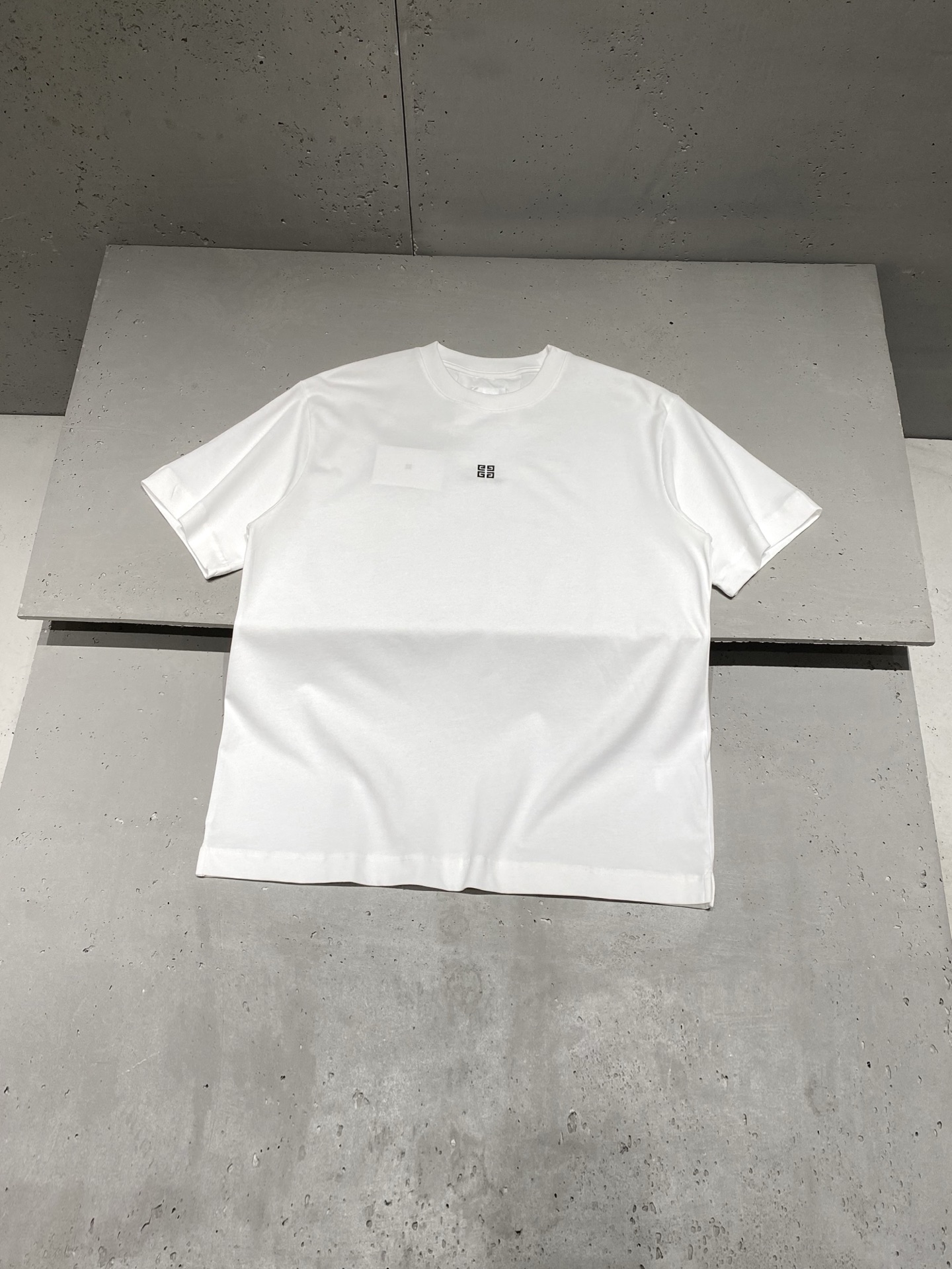 지방시 Givenchy 반팔 티셔츠